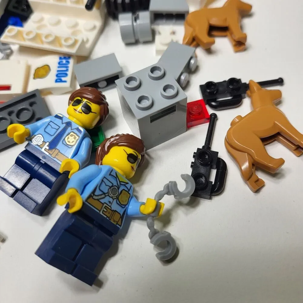 LEGO CITY: Police Starter Set 60136 Incomplete 2 Sets